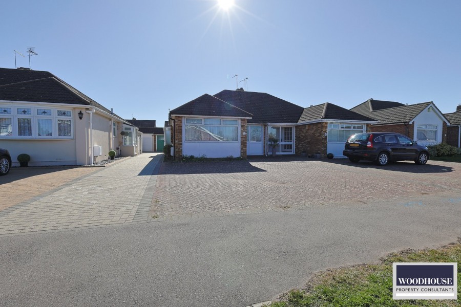 Images for Cheshunt, Waltham Cross, Hertfordshire EAID:3131305421 BID:11055924