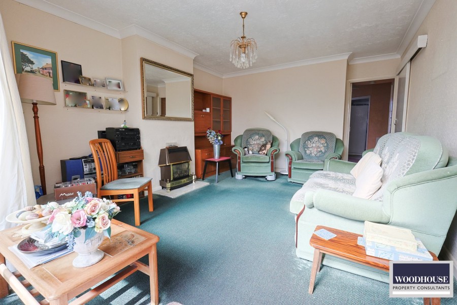 Images for Cheshunt, Waltham Cross, Hertfordshire EAID:3131305421 BID:11055924