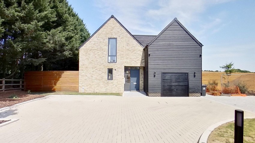 Images for Crouch Lane, Goffs Oak, Hertfordshire EAID:3131305421 BID:11055924