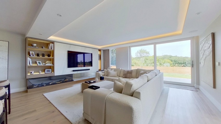 Images for Crouch Lane, Goffs Oak, Hertfordshire EAID:3131305421 BID:11055924