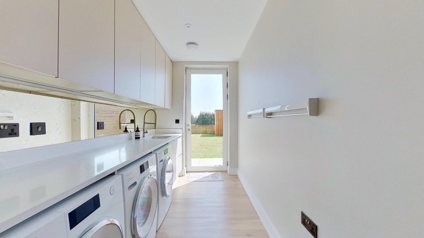 Images for Crouch Lane, Goffs Oak, Hertfordshire EAID:3131305421 BID:11055924