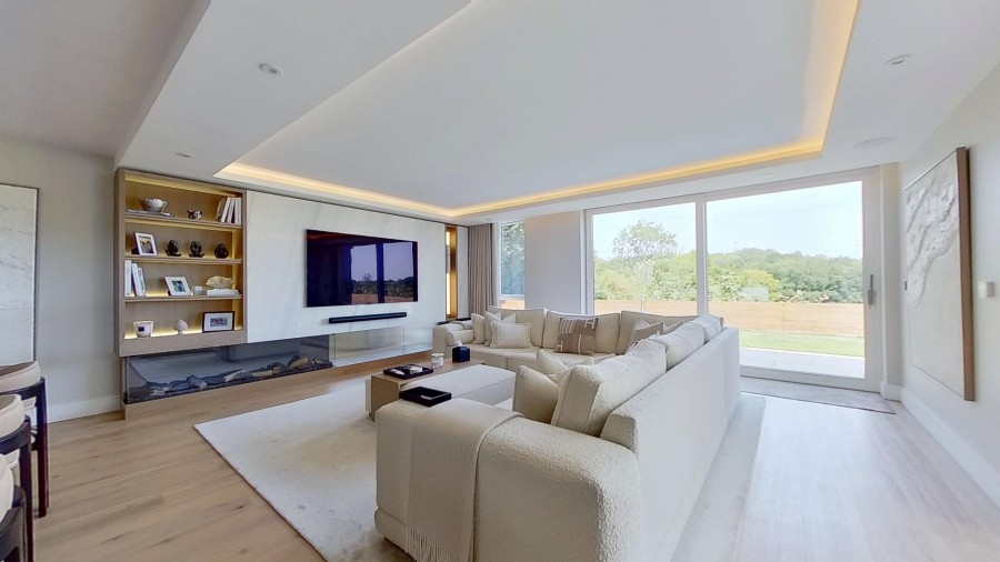 Images for Crouch Lane, Goffs Oak, Hertfordshire EAID:3131305421 BID:11055924