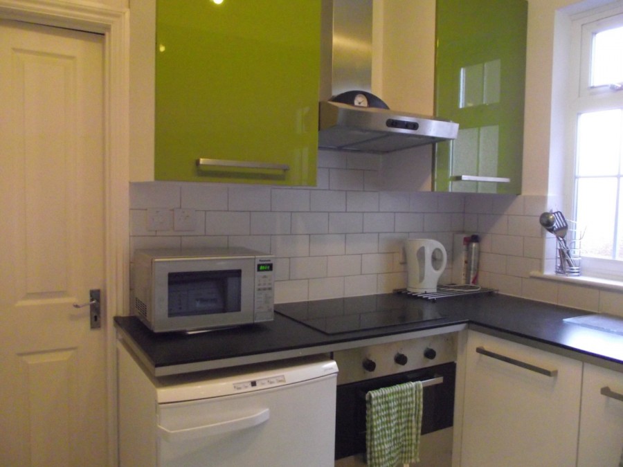 Images for High Street, Waltham Cross, Hertfordshire EAID:3131305421 BID:11055924