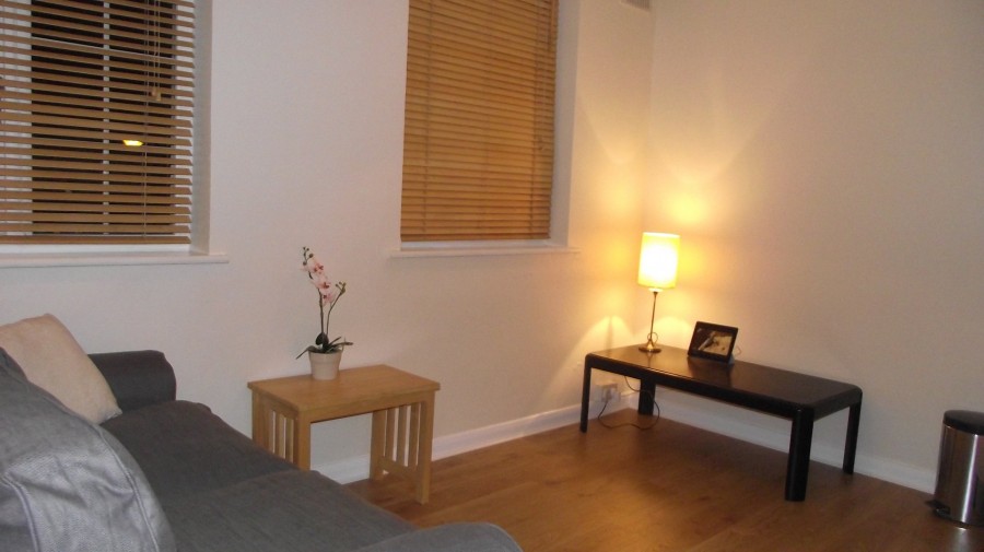 Images for High Street, Waltham Cross, Hertfordshire EAID:3131305421 BID:11055924