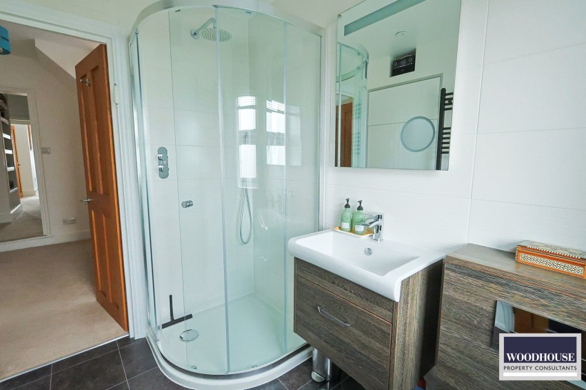 Images for Windmill Lane, Cheshunt, Hertfordshire EAID:3131305421 BID:11055924