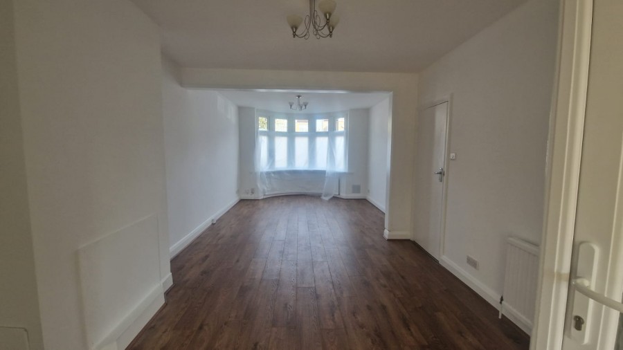 Images for Abbey Road, Waltham Cross, Hertfordshire EAID:3131305421 BID:11055924