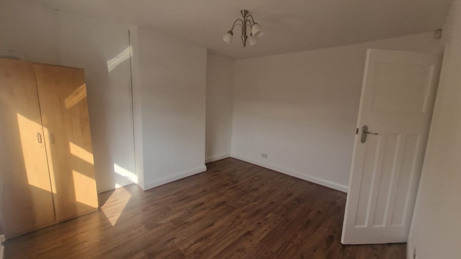 Images for Abbey Road, Waltham Cross, Hertfordshire EAID:3131305421 BID:11055924