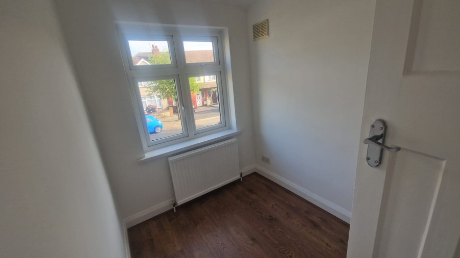Images for Abbey Road, Waltham Cross, Hertfordshire EAID:3131305421 BID:11055924