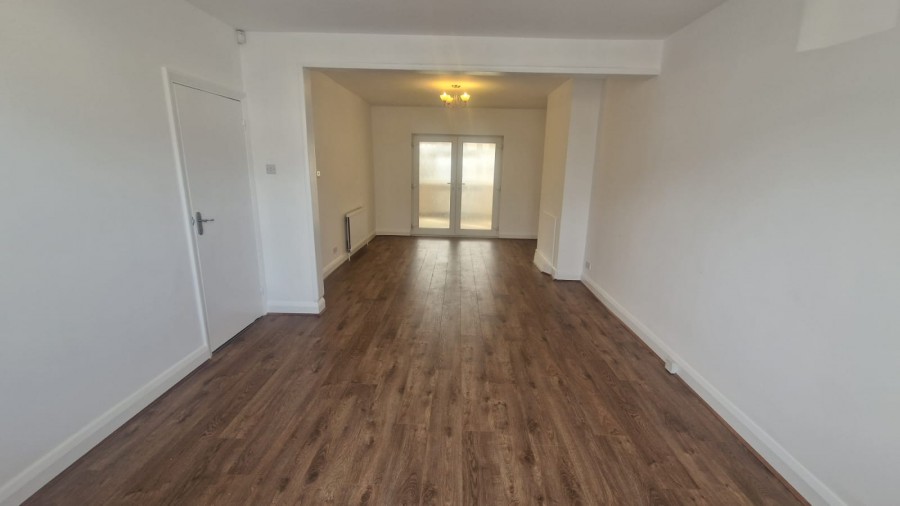 Images for Abbey Road, Waltham Cross, Hertfordshire EAID:3131305421 BID:11055924