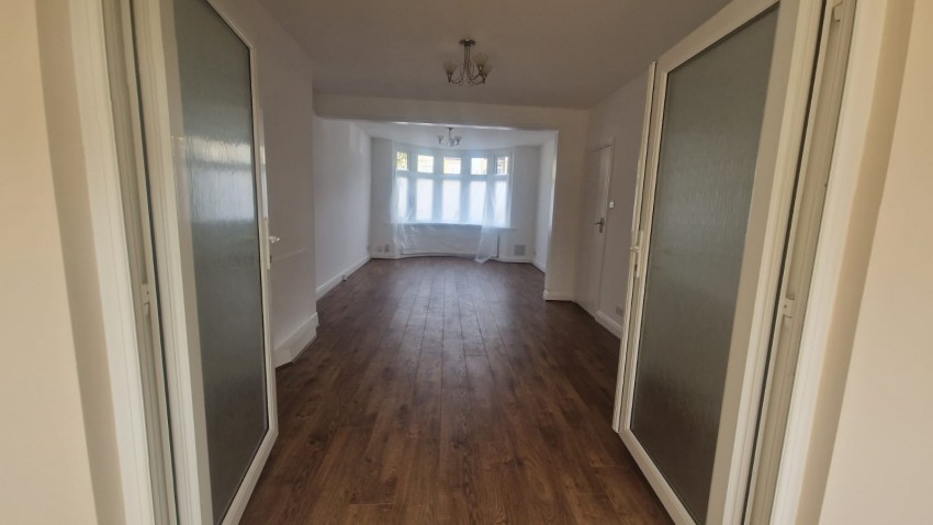 Images for Abbey Road, Waltham Cross, Hertfordshire EAID:3131305421 BID:11055924