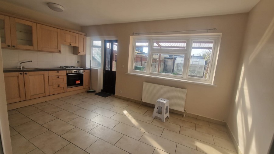 Images for Abbey Road, Waltham Cross, Hertfordshire EAID:3131305421 BID:11055924