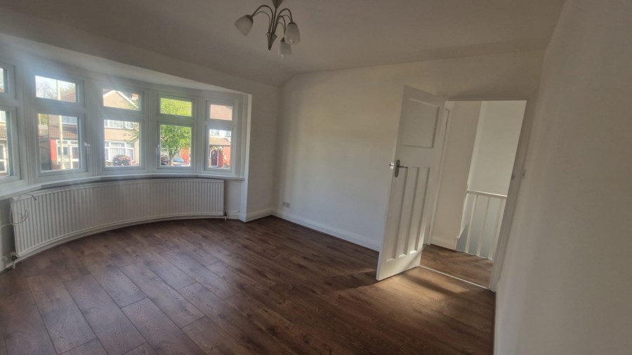 Images for Abbey Road, Waltham Cross, Hertfordshire EAID:3131305421 BID:11055924