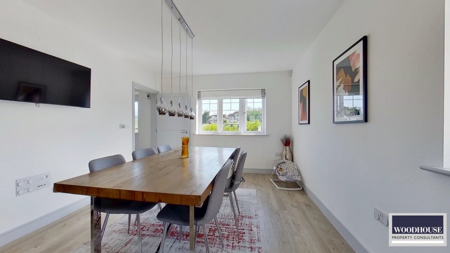 Images for Goffs Oak, Waltham Cross, Hertfordshire EAID:3131305421 BID:11055924
