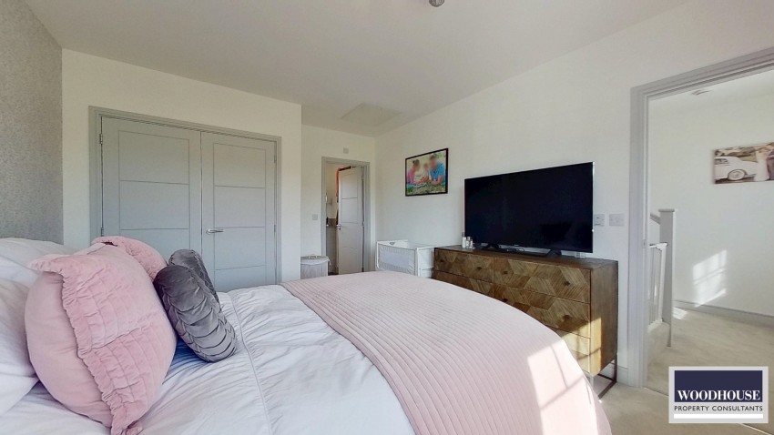 Images for Goffs Oak, Waltham Cross, Hertfordshire EAID:3131305421 BID:11055924