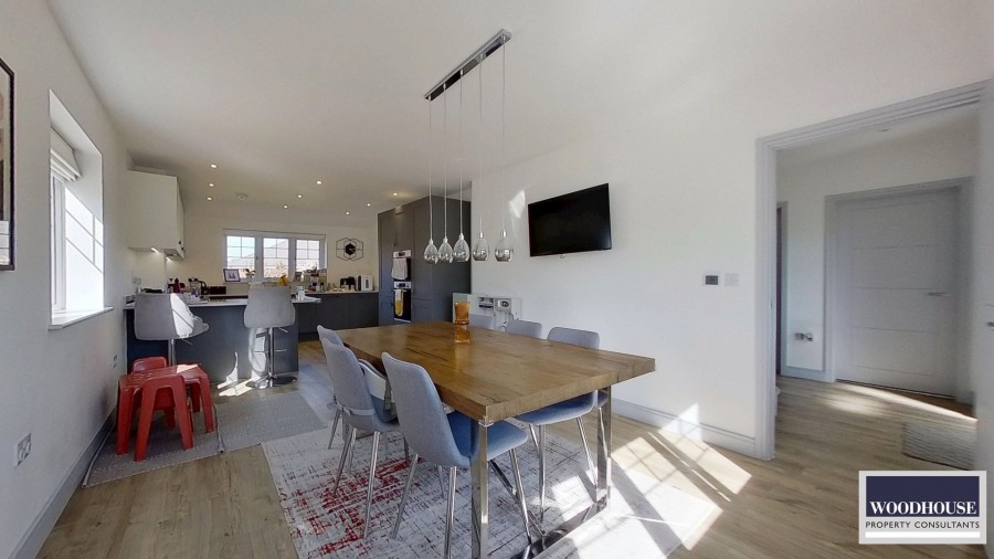 Images for Goffs Oak, Waltham Cross, Hertfordshire EAID:3131305421 BID:11055924