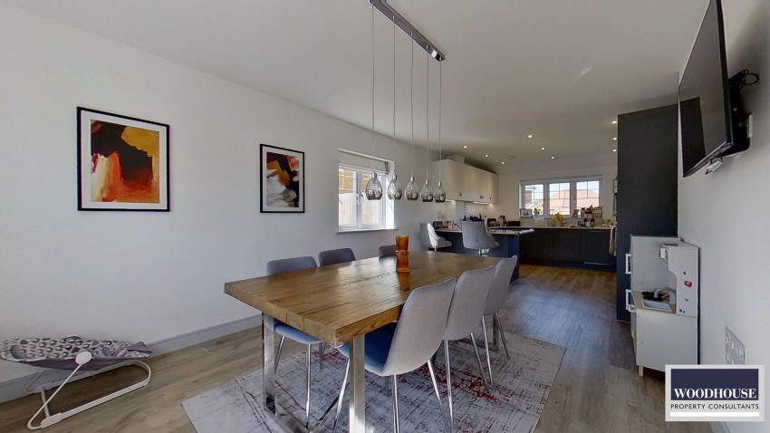 Images for Goffs Oak, Waltham Cross, Hertfordshire EAID:3131305421 BID:11055924