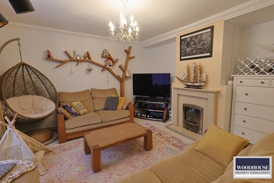 Images for Bury Green Road, Cheshunt, Hertfordshire EAID:3131305421 BID:11055924