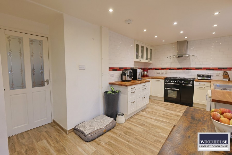 Images for Bury Green Road, Cheshunt, Hertfordshire EAID:3131305421 BID:11055924