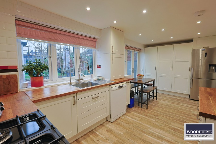 Images for Bury Green Road, Cheshunt, Hertfordshire EAID:3131305421 BID:11055924