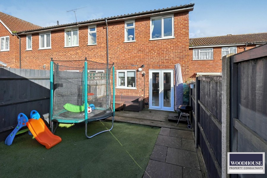 Images for Cheshunt, Waltham Cross, Hertfordshire EAID:3131305421 BID:11055924