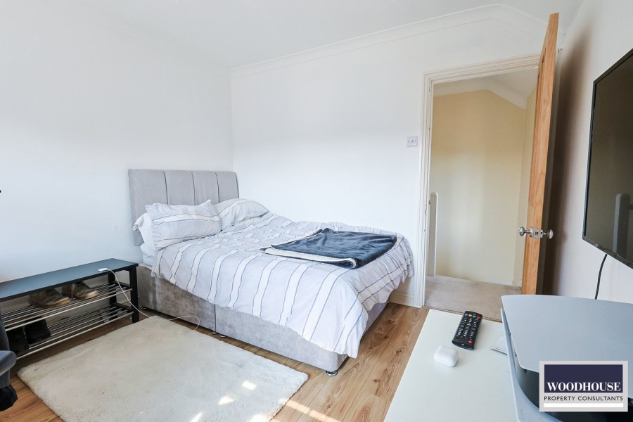 Images for Andrews Lane, Cheshunt, Hertfordshire EAID:3131305421 BID:11055924