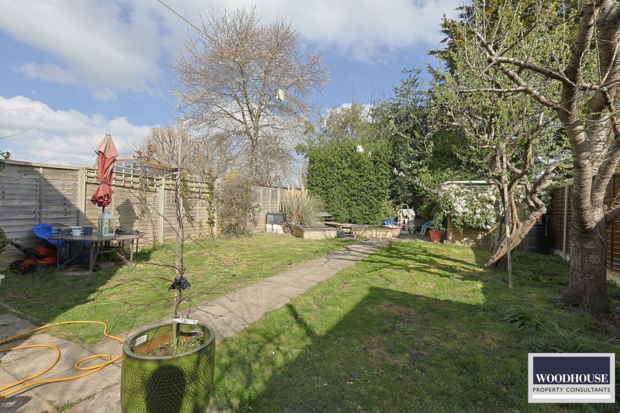 Images for Andrews Lane, Cheshunt, Hertfordshire EAID:3131305421 BID:11055924
