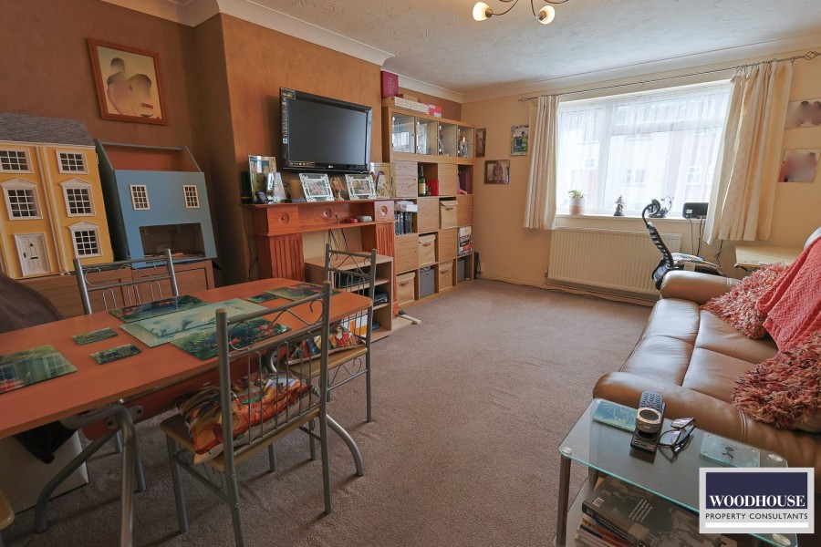 Images for Cheshunt, Waltham Cross, Hertfordshire EAID:3131305421 BID:11055924