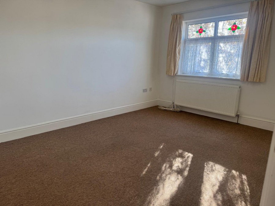 Images for Sterling Avenue, WALTHAM CROSS, Hertfordshire EAID:3131305421 BID:11055924