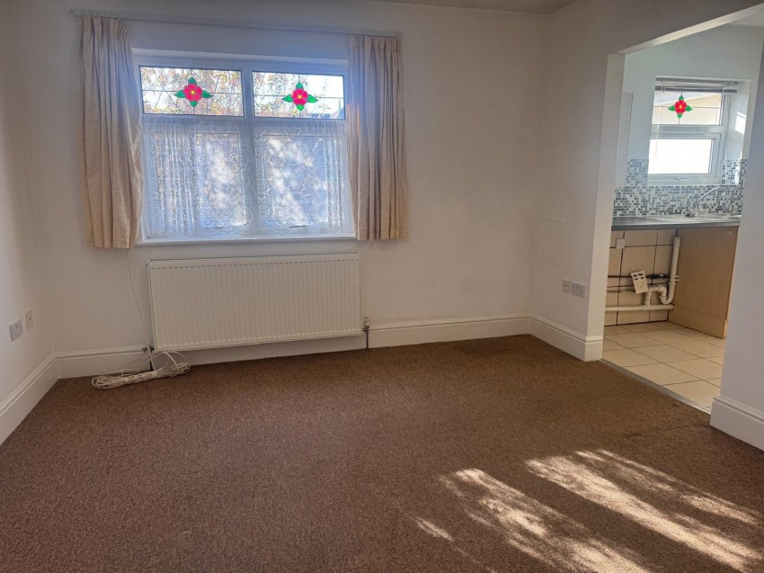 Images for Sterling Avenue, WALTHAM CROSS, Hertfordshire EAID:3131305421 BID:11055924