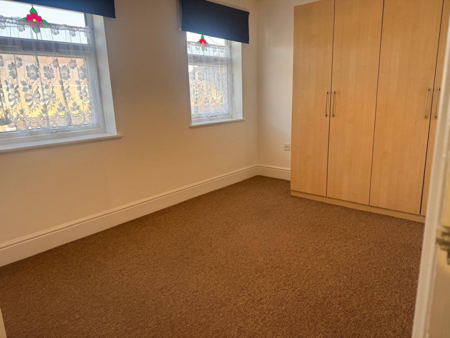 Images for Sterling Avenue, WALTHAM CROSS, Hertfordshire EAID:3131305421 BID:11055924