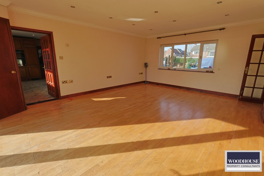 Images for Hammondstreet Road, Cheshunt, Hertfordshire EAID:3131305421 BID:11055924