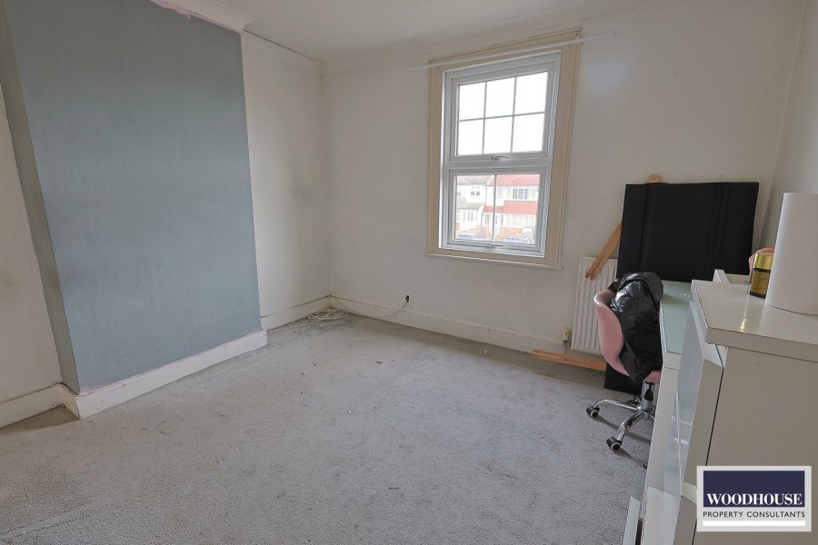 Images for Longfield Lane, Cheshunt, Hertfordshire EAID:3131305421 BID:11055924