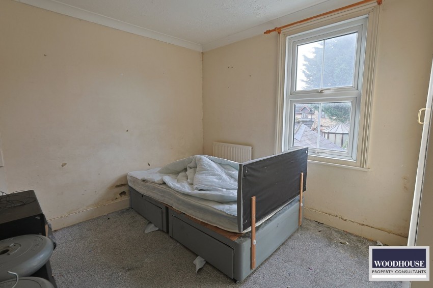 Images for Longfield Lane, Cheshunt, Hertfordshire EAID:3131305421 BID:11055924