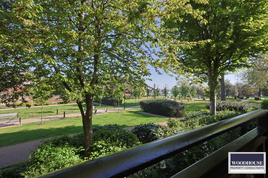 Images for Turners Hill, Cheshunt, Hertfordshire EAID:3131305421 BID:11055924