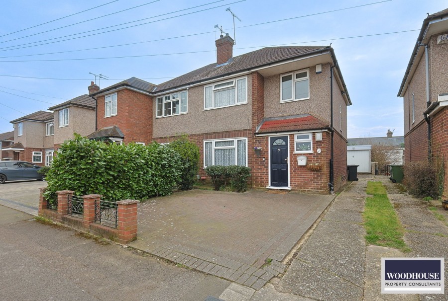 Images for Penton Drive, Cheshunt, Hertfordshire EAID:3131305421 BID:11055924
