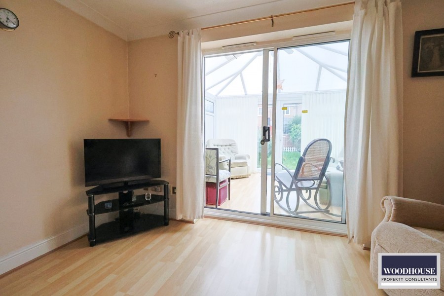 Images for Cheshunt, Waltham Cross, Hertfordshire EAID:3131305421 BID:11055924