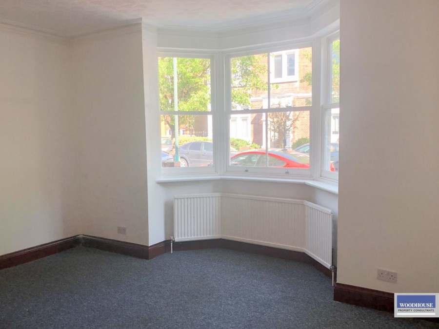 Images for York Road, Waltham Cross, Hertfordshire EAID:3131305421 BID:11055924
