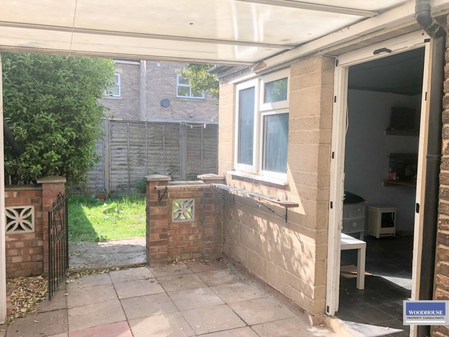 Images for York Road, Waltham Cross, Hertfordshire EAID:3131305421 BID:11055924