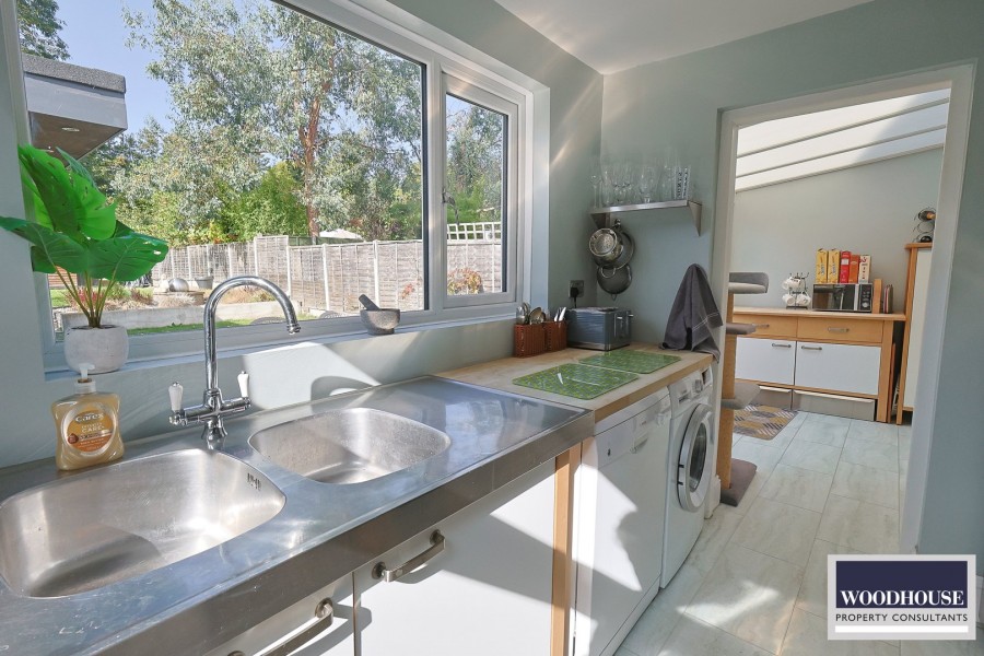 Images for Great Cambridge Road, Cheshunt, Hertfordshire EAID:3131305421 BID:11055924