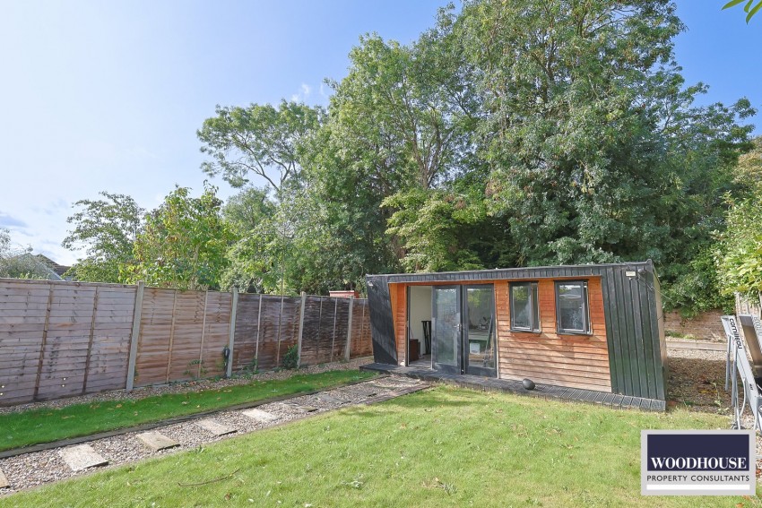 Images for Great Cambridge Road, Cheshunt, Hertfordshire EAID:3131305421 BID:11055924