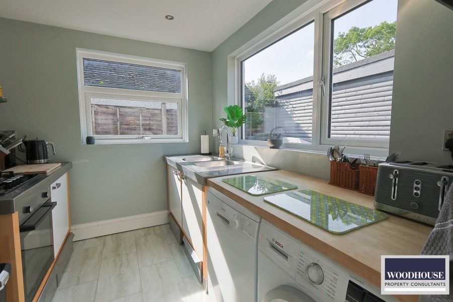 Images for Great Cambridge Road, Cheshunt, Hertfordshire EAID:3131305421 BID:11055924