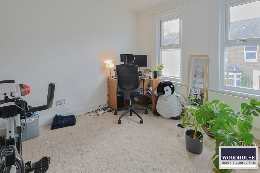 Images for Cadmore Lane, Cheshunt, Hertfordshire EAID:3131305421 BID:11055924