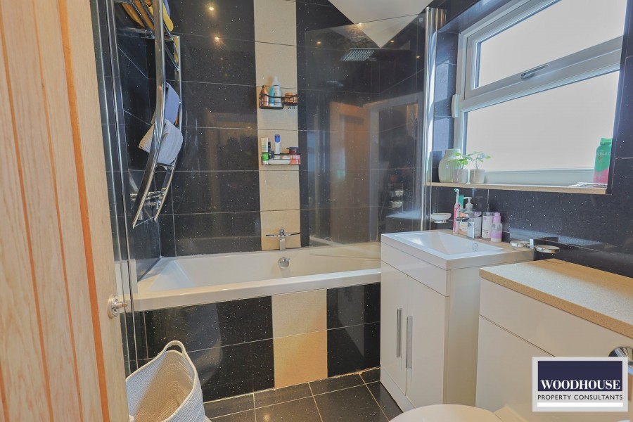 Images for Cadmore Lane, Cheshunt, Hertfordshire EAID:3131305421 BID:11055924