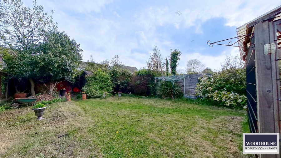Images for Windmill Lane, Cheshunt, Hertfordshire EAID:3131305421 BID:11055924