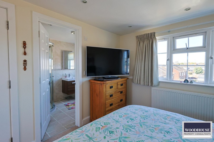 Images for Highfield Road, Cheshunt, Hertfordshire EAID:3131305421 BID:11055924