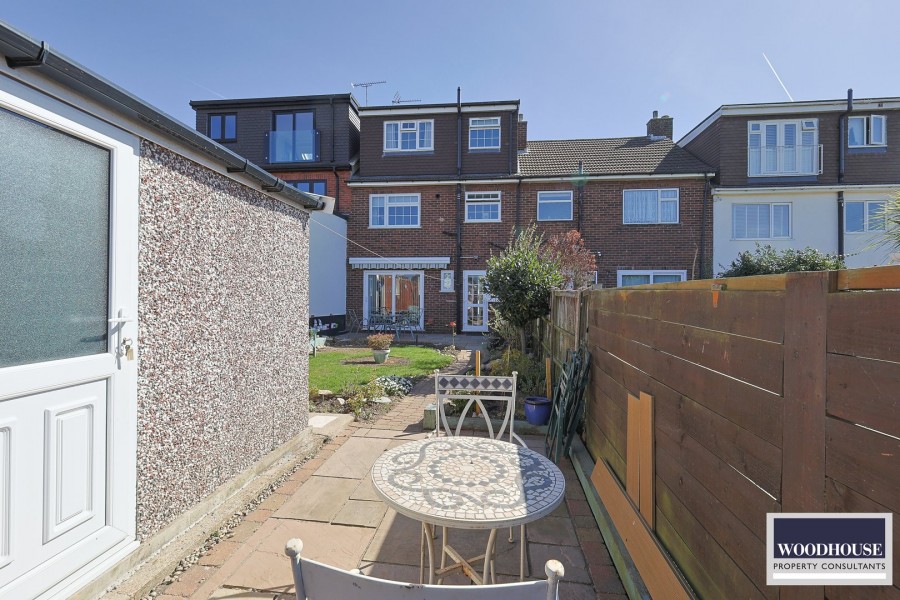 Images for Highfield Road, Cheshunt, Hertfordshire EAID:3131305421 BID:11055924