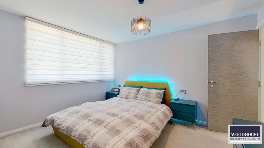 Images for Cheshunt, Waltham Cross, Hertfordshire EAID:3131305421 BID:11055924