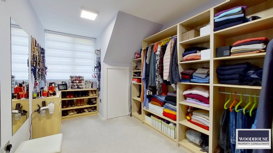 Images for Cheshunt, Waltham Cross, Hertfordshire EAID:3131305421 BID:11055924