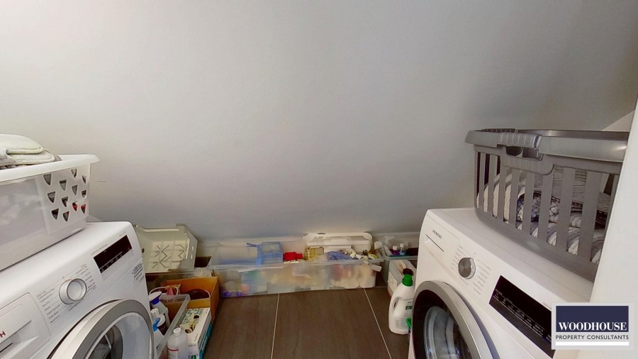 Images for Cheshunt, Waltham Cross, Hertfordshire EAID:3131305421 BID:11055924