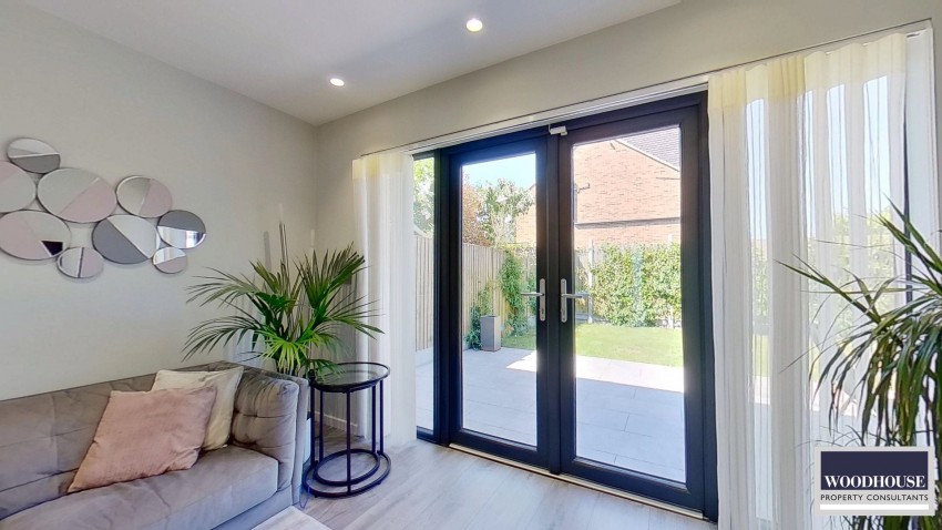 Images for Cheshunt, Waltham Cross, Hertfordshire EAID:3131305421 BID:11055924